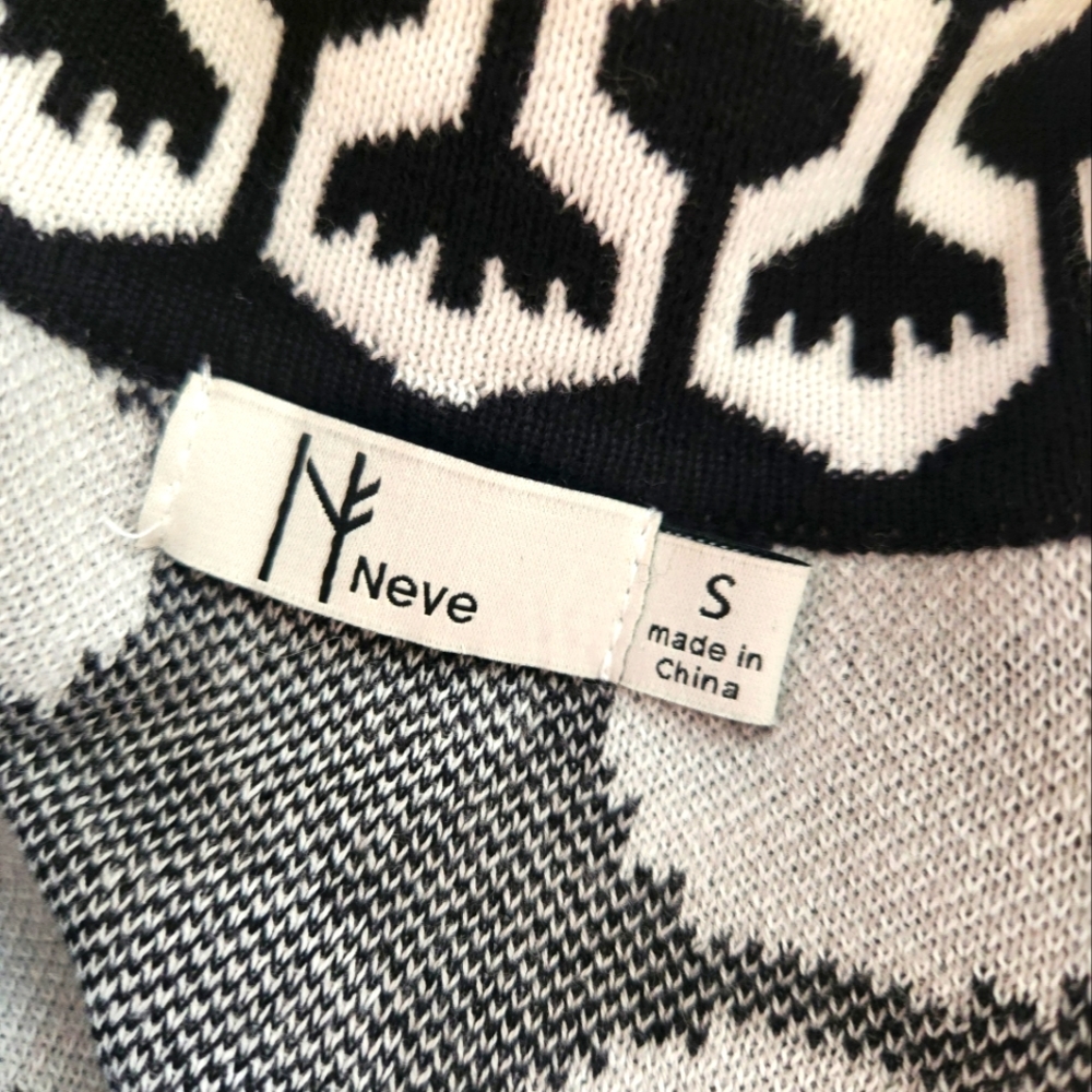 Neve Cardigan - Picture 5 of 6